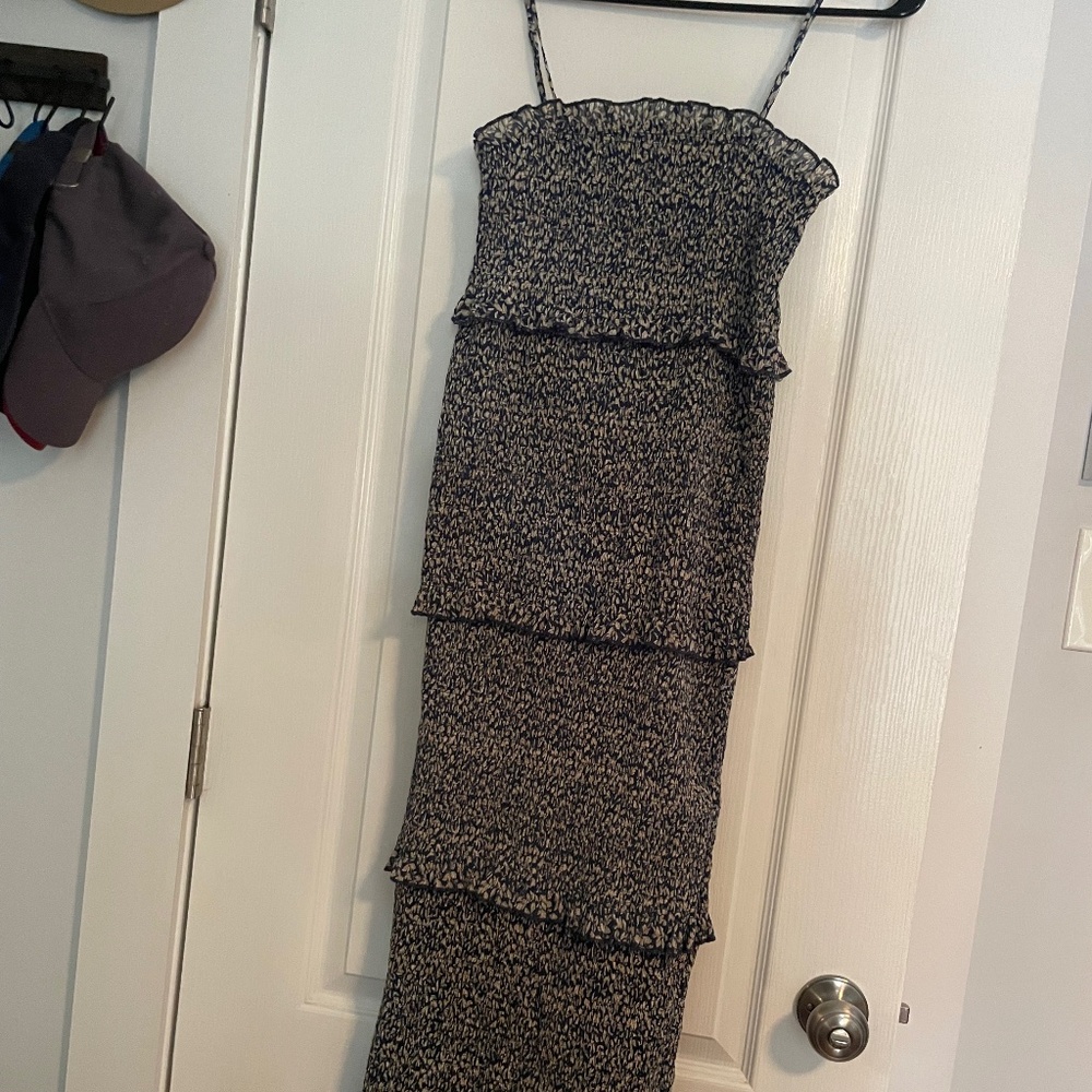 Maternity wedding guest dress